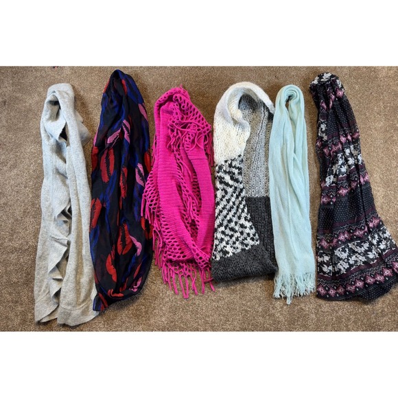 Accessories - Assorted Scarf Lot - Bundle of 5